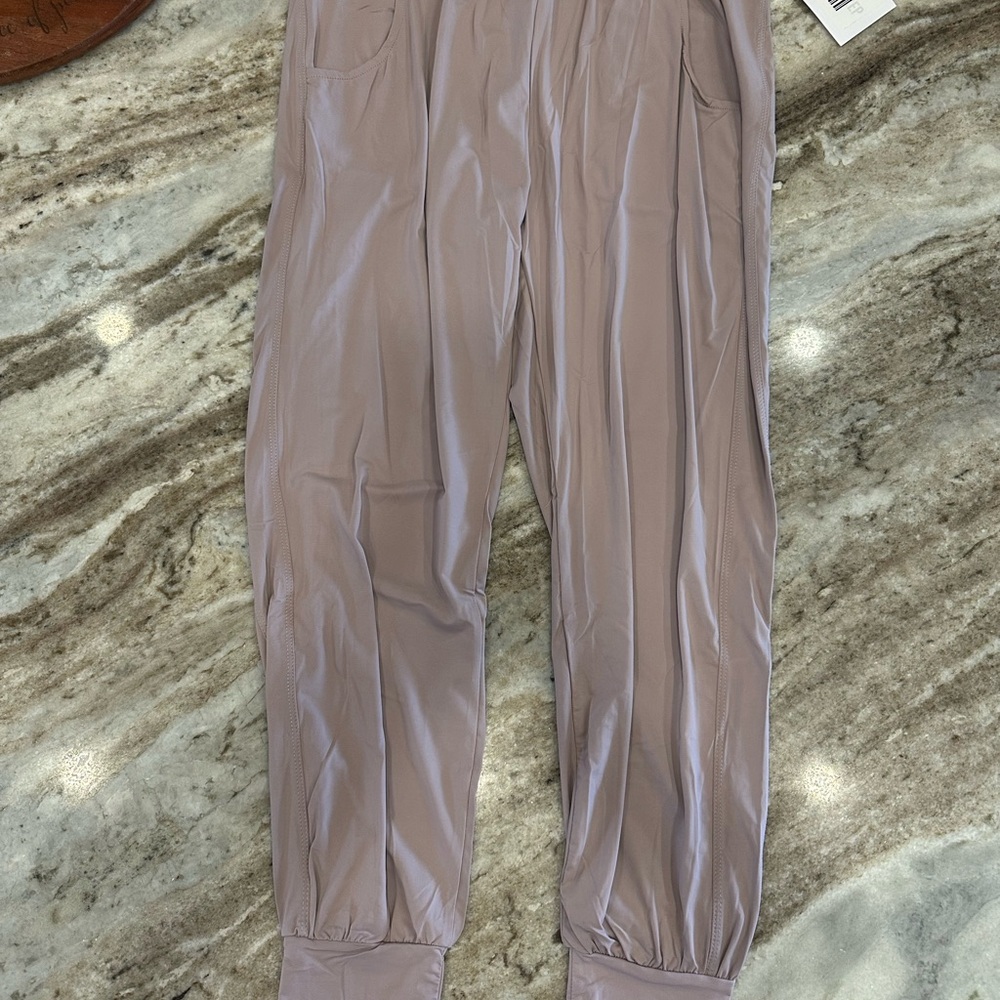 ZYIA womens Jogger Pants in Mauve Taupe